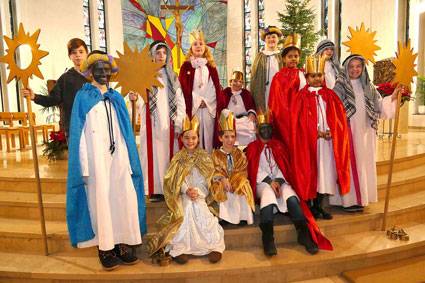 Rückkehr der Sternsinger aus St. Marien am 6. Januar